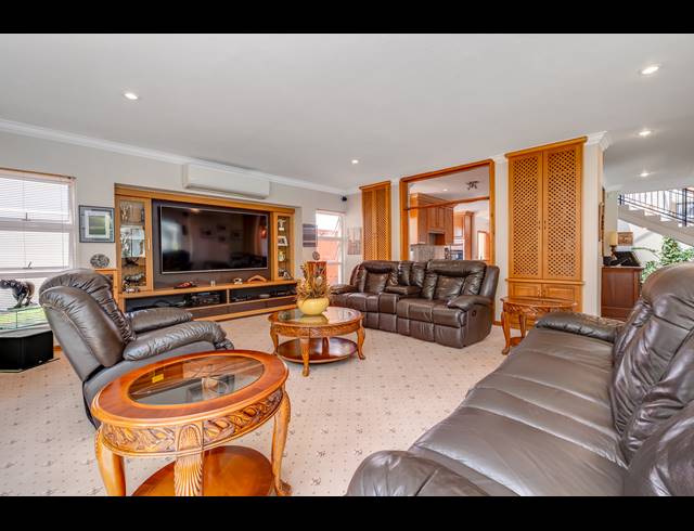 4 BEDROOM HOUSE FOR SALE IN DAINFERN GOLF ESTATE